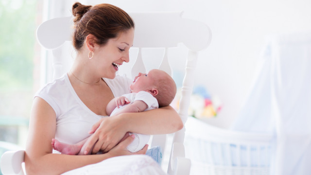 Хитрощі сучасних батьків: гаджети, які змінять життя молодої мами