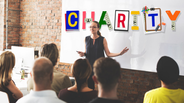 идеи как помочь детям