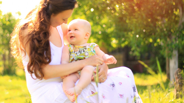 Правила першої засмаги: як можна засмагати дитині до року?