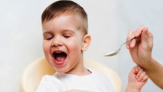Не, хочу, не буду! Сто делать, если малыш отказываться от прикорма
