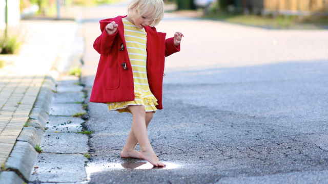 ребенок не хочет обуваться