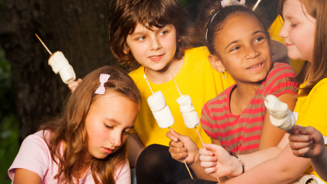 дети в лагере