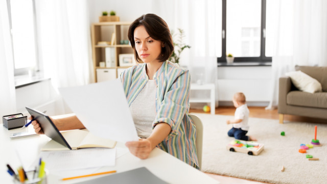 работающая мама летом