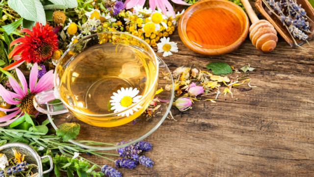 Травяные чаи: полезные напитки на каждый день