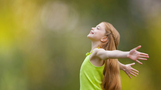 «Ты у меня самый лучший» VS «У тебя это хорошо получается». Как правильно хвалить  ребенка?