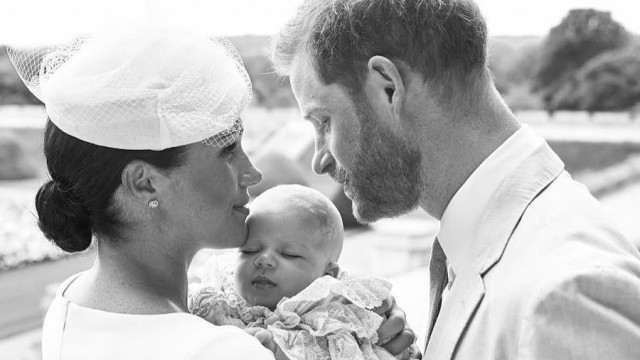 По-королевски: как крестили сына принца Гарри и Меган Маркл и других детей  семьи